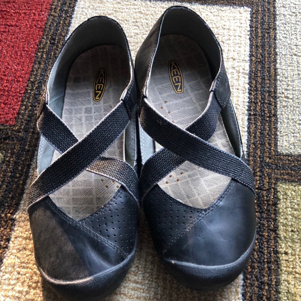 Women’s Keen shoes